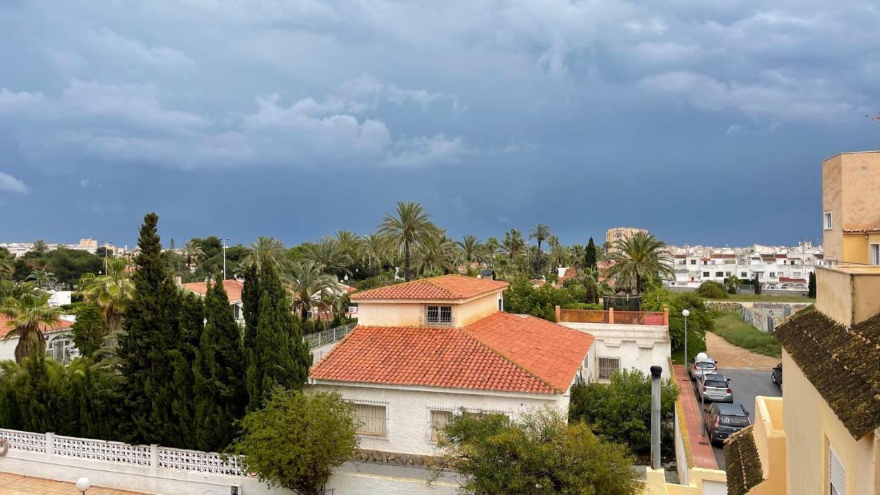 טורבייחה Isla Verde Apartment מראה חיצוני תמונה