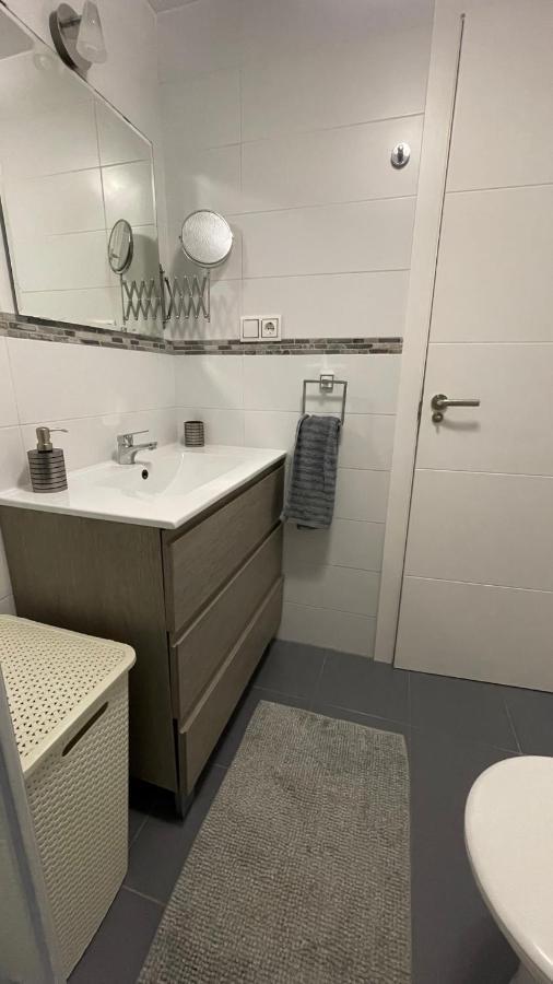 טורבייחה Isla Verde Apartment מראה חיצוני תמונה