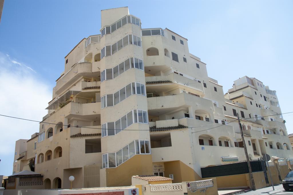 טורבייחה Isla Verde Apartment מראה חיצוני תמונה