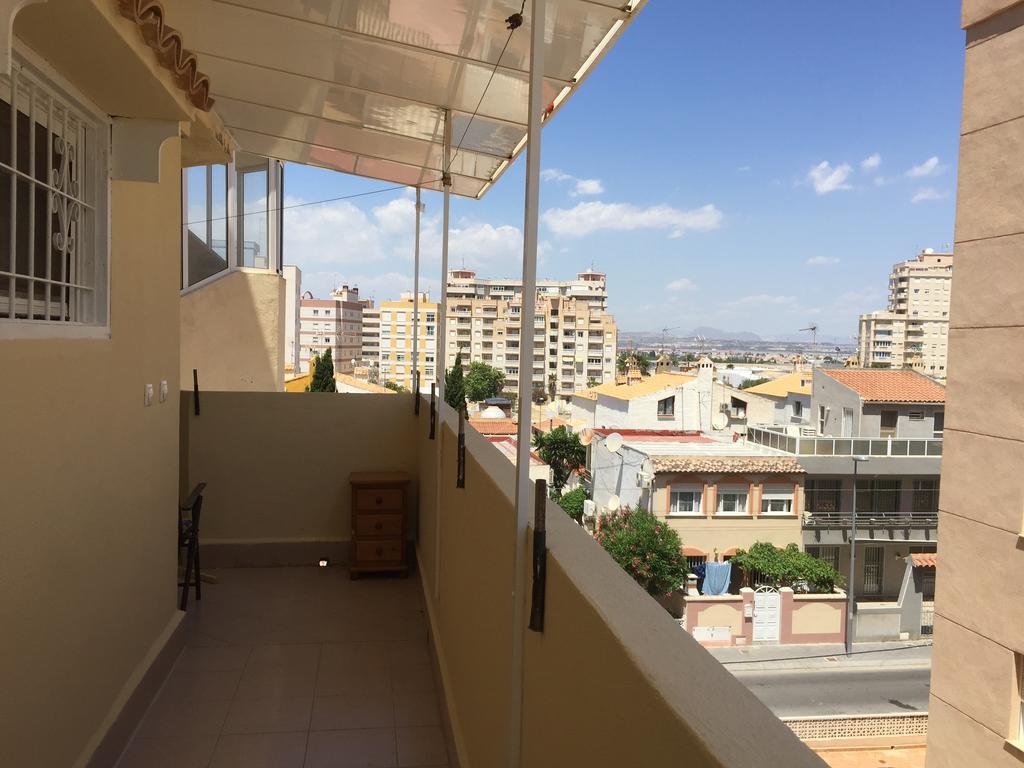 טורבייחה Isla Verde Apartment מראה חיצוני תמונה