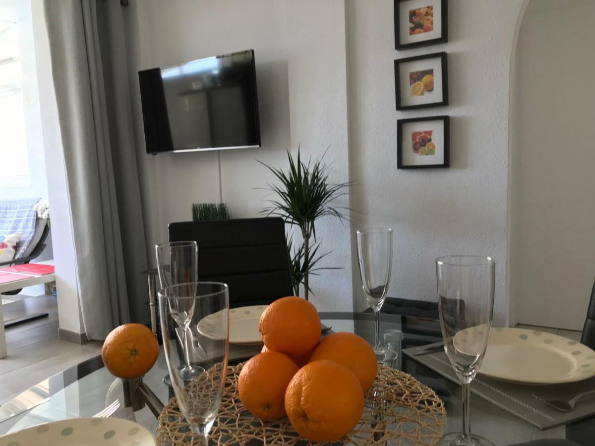 טורבייחה Isla Verde Apartment מראה חיצוני תמונה