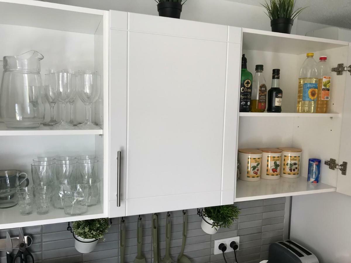 טורבייחה Isla Verde Apartment מראה חיצוני תמונה